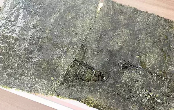 海苔に『1本分』塗ってみて！　夫が絶賛した弁当おかずに「翌日も作った」「ご飯泥棒」【5分レシピ】