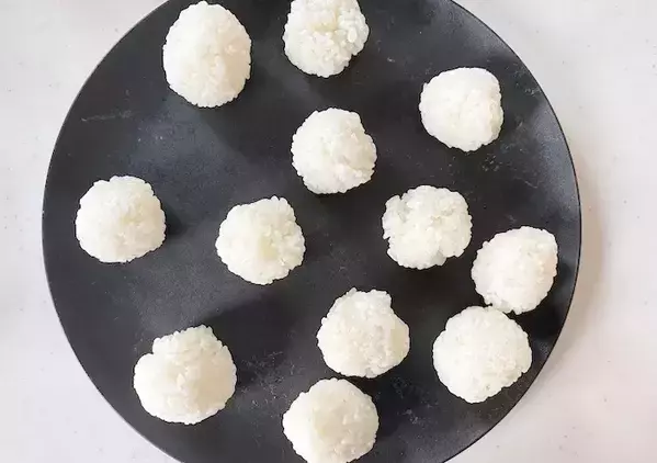 フライパンは使いません！　たこ焼き器で作る絶品おかずに「子供がパクパク」「無言で完食」