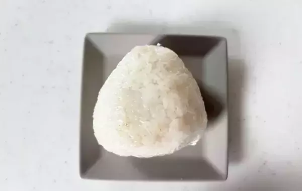 「この発想はなかった」マンネリしがちなおにぎりの具に使ったのは…