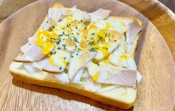 新玉ねぎのスライスが余ったらコレ！　夫と子供がハマった簡単朝食レシピ