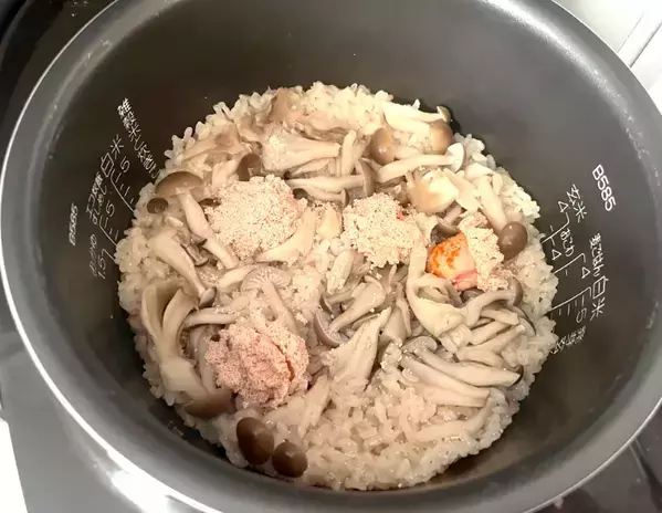 明太子を5等分にして？　炊飯器が大活躍“カンタン”炊き込みごはん