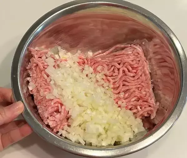 「シュウマイは手で包みません」　きれいに仕上げる裏技が時短で最高！