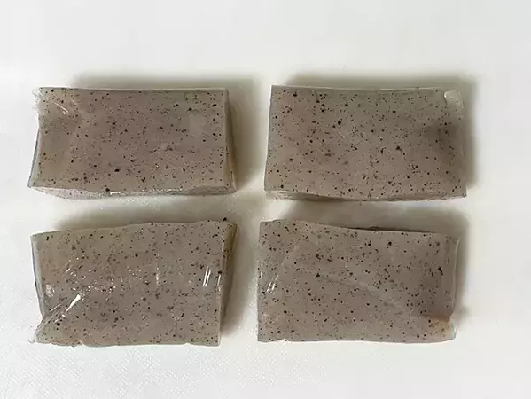 こんにゃくに切り込みを入れて…　油揚げ不要の『いなり寿司』が最高だった