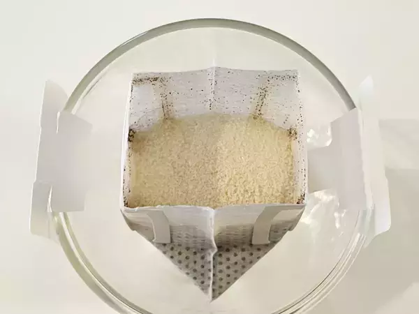コーヒーゼリーの「超簡単」な作り方　ドリップコーヒーにお湯を注ぐ前に？