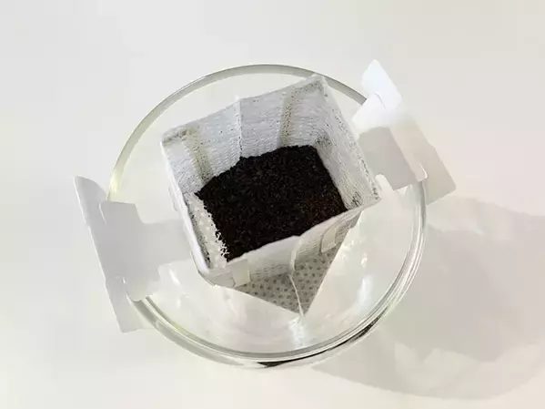コーヒーゼリーの「超簡単」な作り方　ドリップコーヒーにお湯を注ぐ前に？