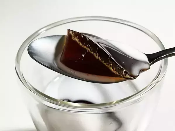 コーヒーゼリーの「超簡単」な作り方　ドリップコーヒーにお湯を注ぐ前に？