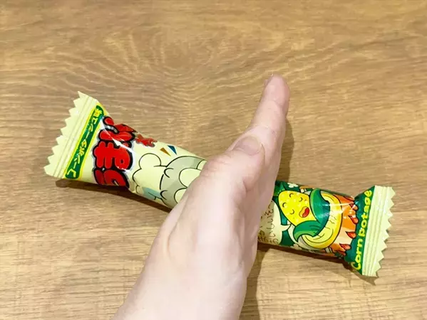 【検証】これ知ってた？　うまい棒を粉々にして牛乳注いだら…