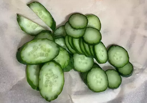 『いなり寿司』はこう食べる！　野菜を切って飾るだけの「かわいすぎる」アレンジ