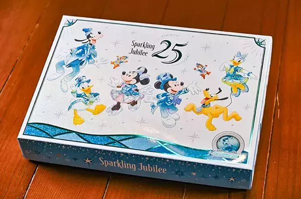 ディズニーの空き箱、中の「仕切り」はそのままに！　玄関やトイレで役立つ便利な活用術