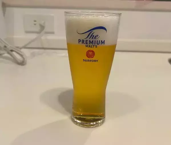 ビールに割り箸を入れると…？　驚きの光景に「マジか」「知らなかった」