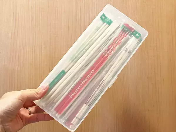 もらった割り箸、そのまま棚に入れてない？　100均アイテムを使った収納術に「もう手放せない」