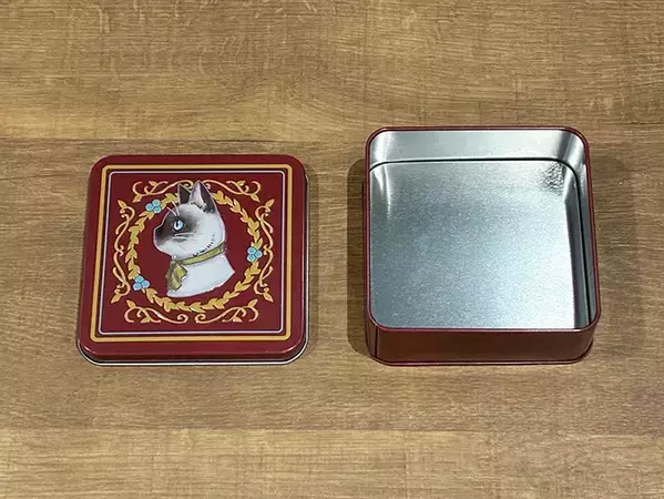100均で見つけた猫のギフト缶　お菓子だけじゃない収納活用法を試すと「すっきり！」【3選】