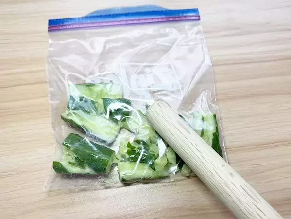 焼き肉のたれ、大さじ1杯で完成！　ポリポリ止まらないキュウリ副菜