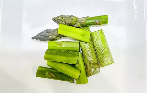 マヨつけるのちょっと待って！　旬のアスパラ、味つけに使うのは？