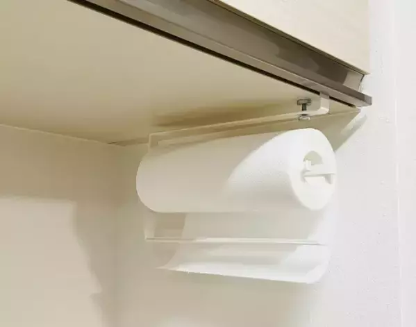 プラスチック容器についた油汚れの正しい落とし方　スポンジ不要の裏技【洗い方テク4選】