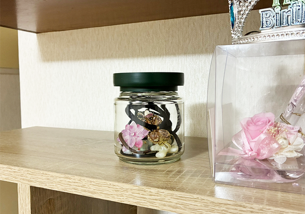 コーヒーの空き瓶、捨てないでよかった！　3つの便利な活用法に「すっきり片づいた！」