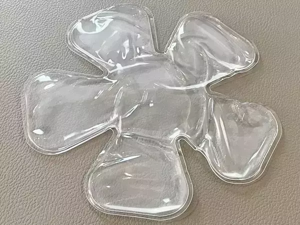 お花みたいな形の保冷剤、何に使う？　100均で見つけたアイテムに「こういうの助かる！」【セリア購入品】