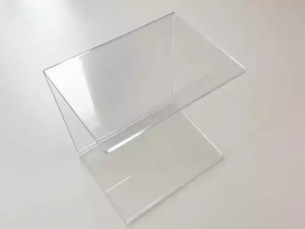 100均で買った『コの字型スタンド』　思わぬ活用法に「その手があったか」【簡単DIY】