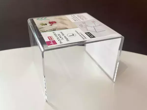 100均で買った『コの字型スタンド』　思わぬ活用法に「その手があったか」【簡単DIY】