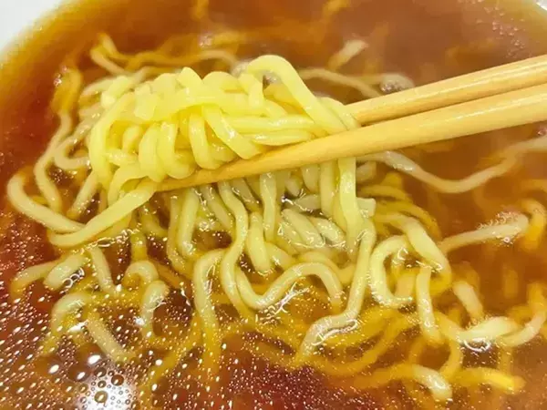 インスタントラーメンに『小さじ4分の1』加えるだけ！　味の変化に「コクと深みが出た！」