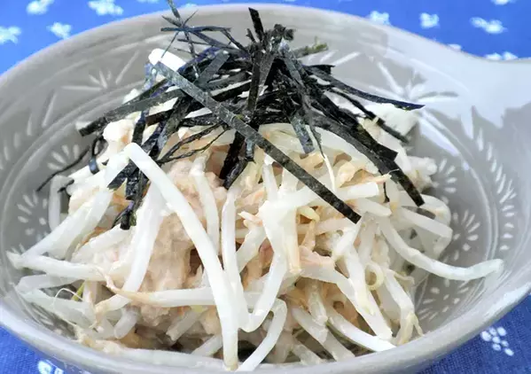 レンチンして混ぜるだけ！　モヤシのプロが教える「節約おかず3選」