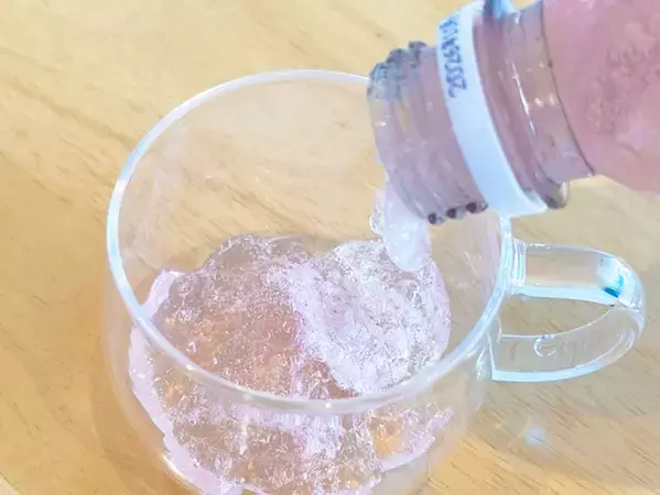 酸飲料は、飲まずに固めるのが正解！？　上下に振って冷蔵庫に入れたら「ウマっ！」