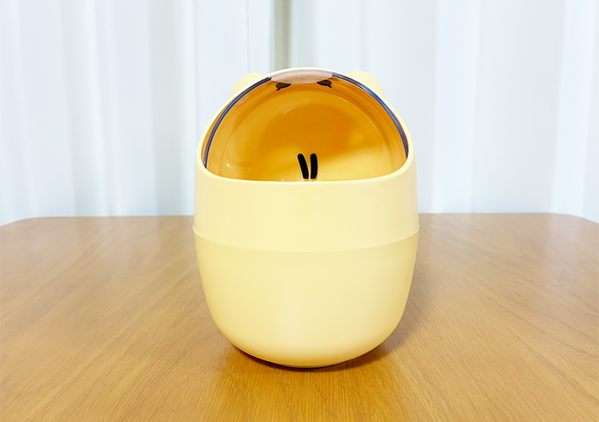 ゴミ箱として使わないです　100均の『卓上用ゴミ箱』の便利な活用法に「これも正解な使い方！」