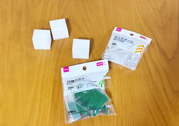 ゴミ箱として使わないです　100均の『卓上用ゴミ箱』の便利な活用法に「これも正解な使い方！」