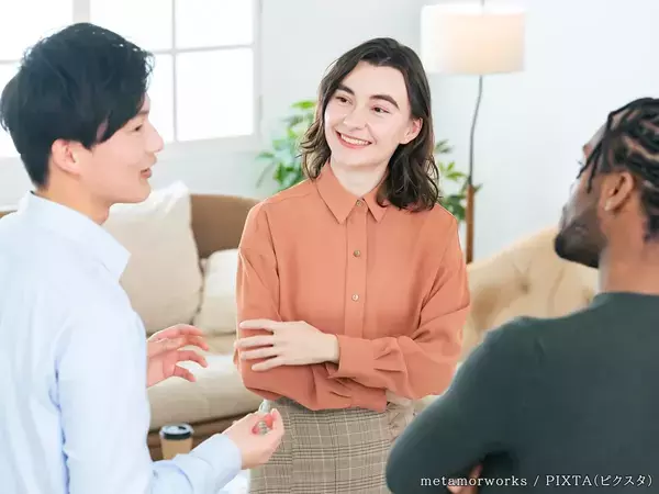 「何歳？」「血液型は？」は危険？　海外で避けたい会話マナーを解説
