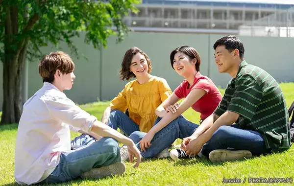 「何歳？」「血液型は？」は危険？　海外で避けたい会話マナーを解説