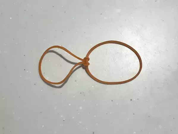 家にある『輪ゴム』だけでキッチンのストレスが激減！　3つの活用法に「もっと早く知りたかった」