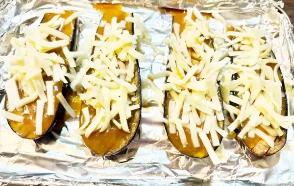 ナス嫌いの子供も食べた！　15分で完成『ナスの味噌チーズ焼き』がとろとろ絶品