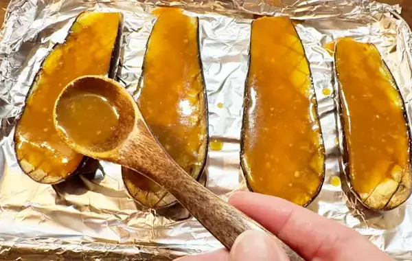 ナス嫌いの子供も食べた！　15分で完成『ナスの味噌チーズ焼き』がとろとろ絶品