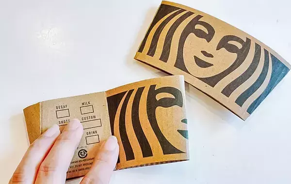 ホットでついてくる『スタバのスリーブ』　飲み終えた後の使い道に「何枚でもほしい」