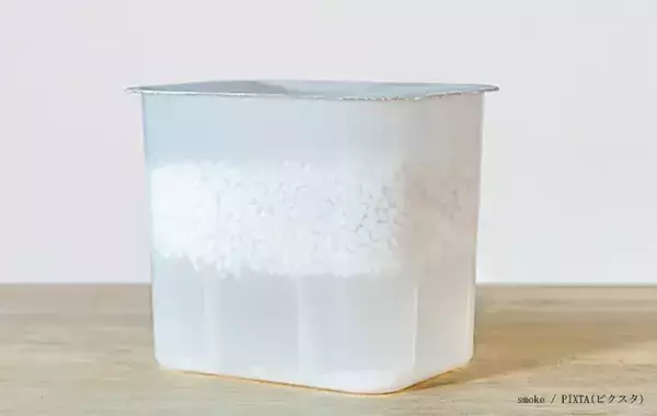 衣類や靴をカビから守る！　エステーが教える、今すぐできる3つの湿気対策【除湿剤】