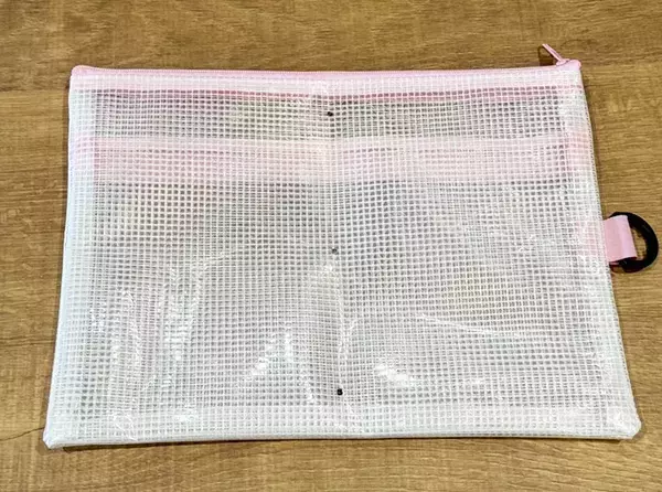 100均のメッシュポーチに穴を開けると…？　できたものに「これ考えた人天才！」