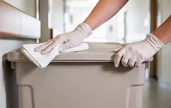 もっと早く知りたかった！ 生ゴミのニオイとコバエを劇的に抑える方法【小林製薬】