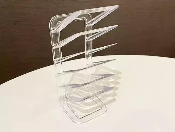 100均の『ハンカチスタンド』をハンカチに使わず？　じゃない使い方に「取り出しやすくて便利！」