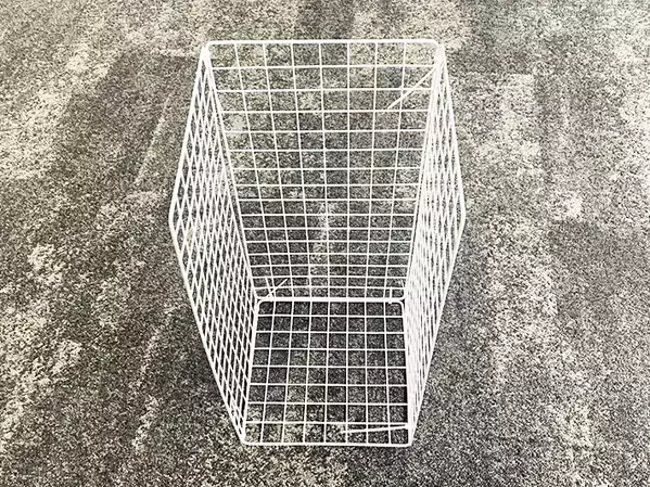 100均のワイヤーネット　使い道に「これはいい」「既製品買わなくて済んだ」【簡単DIY】