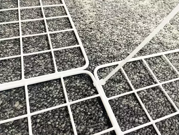 100均のワイヤーネット　使い道に「これはいい」「既製品買わなくて済んだ」【簡単DIY】
