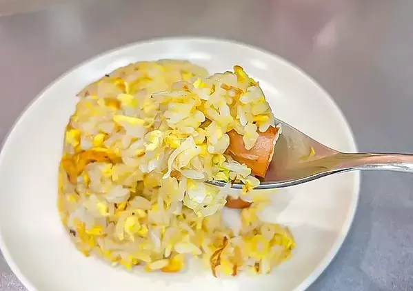 『大さじ1杯』入れてみて！　チャーハンの意外な味つけに「味がばっちり決まった」