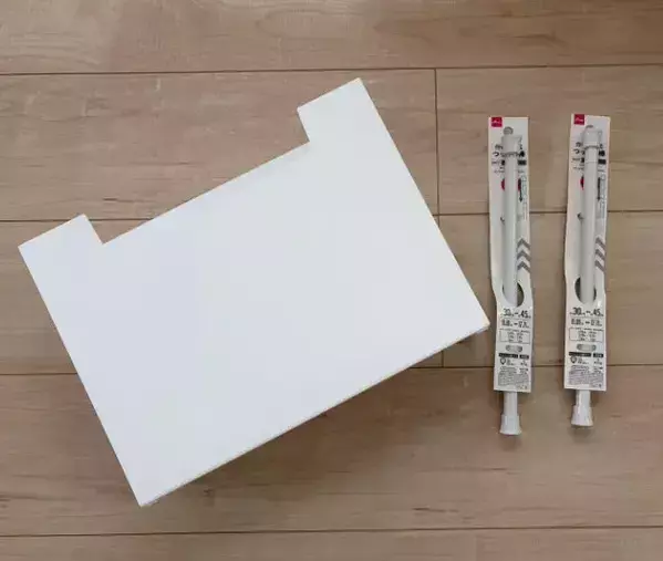 100均グッズでゴミ袋の悩みが即解決！　1枚だけサッと取れる収納術に「生活感ゼロ」