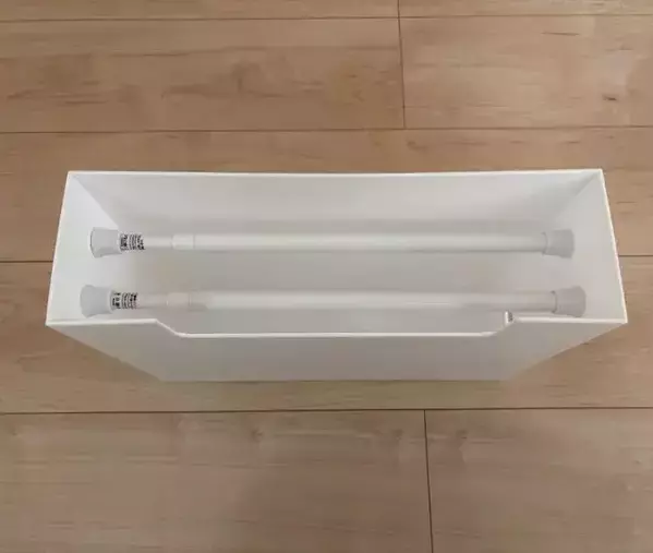 100均グッズでゴミ袋の悩みが即解決！　1枚だけサッと取れる収納術に「生活感ゼロ」