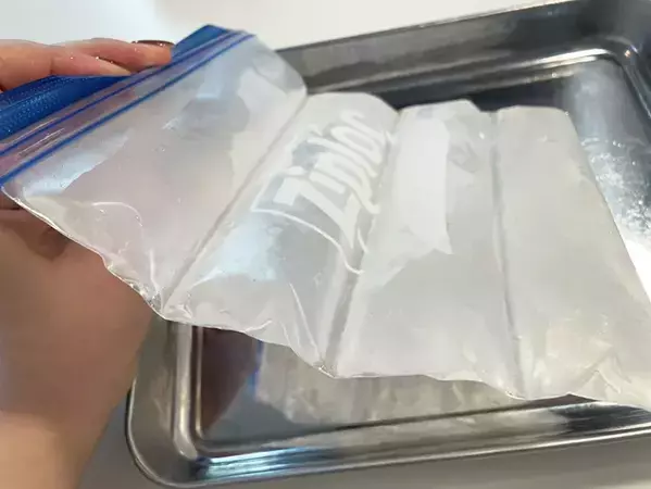 ジッパー袋と割り箸で？　暑い日に助かる裏ワザに「思い立ったらすぐできる！」
