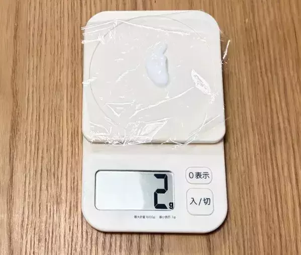 100均ヘアゴムがシャンプーの節約グッズに！　1プッシュ量の差に感激