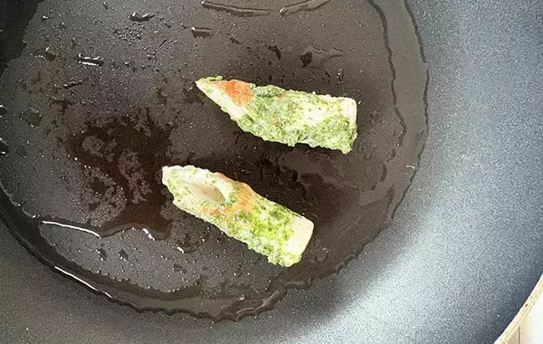 おにぎりのマンネリ一発解消！　節約食材で作る『天むす風』レシピ