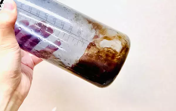 冷蔵庫を開けたら麦茶が空っぽでガッカリ　そんな時に使える30秒で水出し麦茶を作る方法こちら！