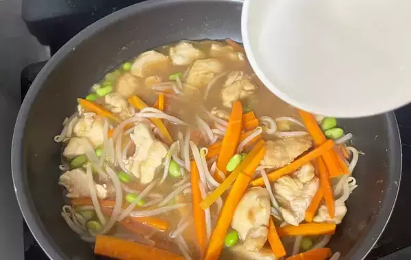 枝豆、塩ゆでだけじゃもったいない！　夫が「この一品で大満足！」と絶賛した夕食レシピ