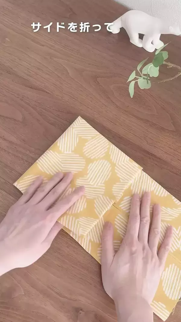 1枚の手ぬぐいを折るだけで？　30秒で小物収納に使える『バスケット』が作れた【簡単手順】