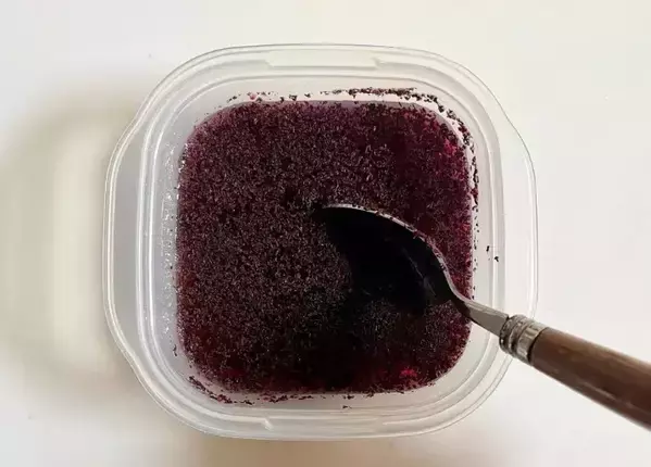 豆腐を丸ごと“紫の調味液”に漬けたら？　まさかのビジュアルに【簡単レシピ】